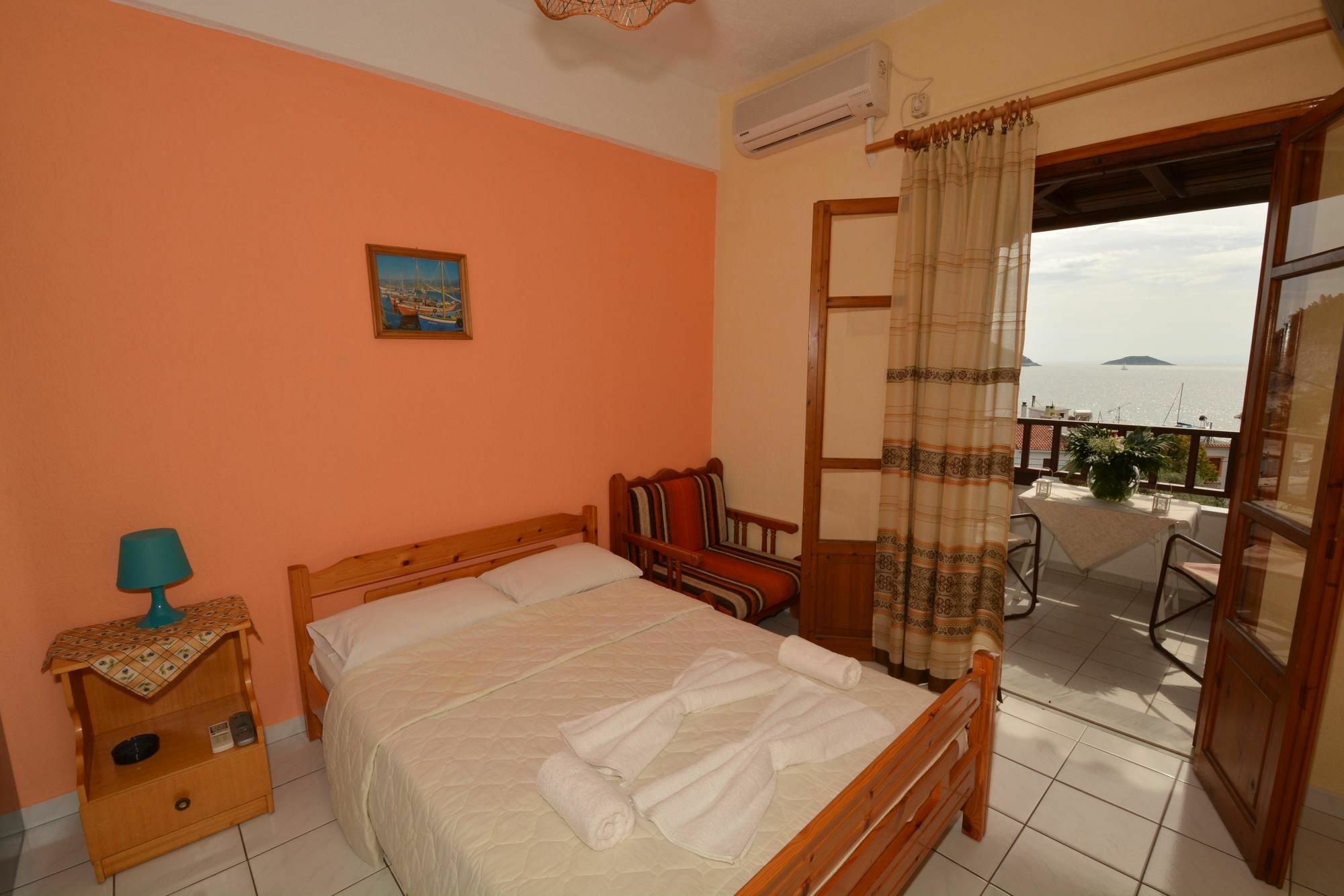 Nina Apartments Нео Клима Екстериор снимка